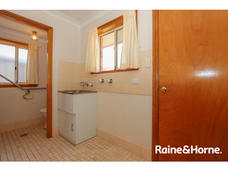 19 Wentworth Drive, Kelso NSW 2795