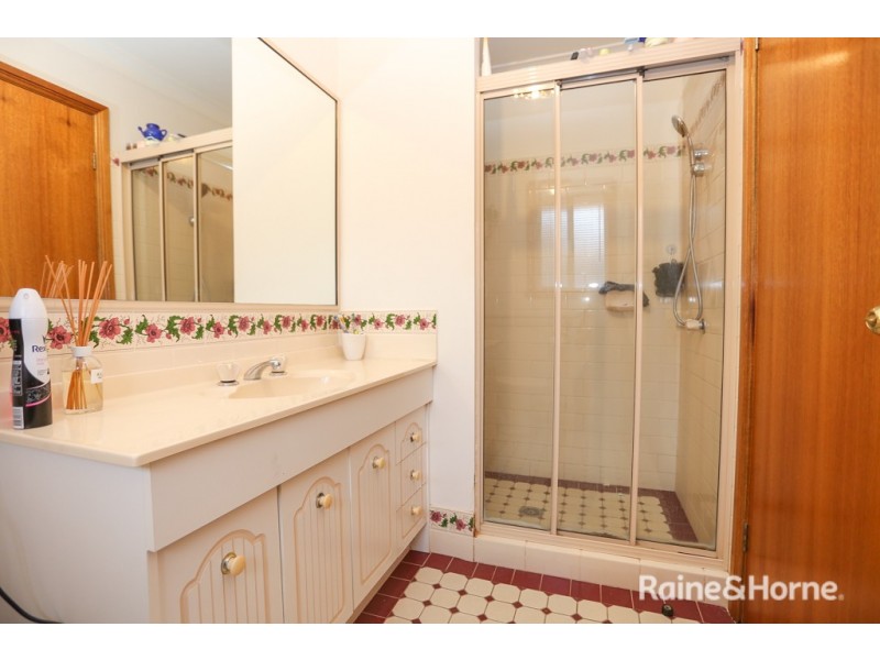 19 Wentworth Drive, Kelso NSW 2795