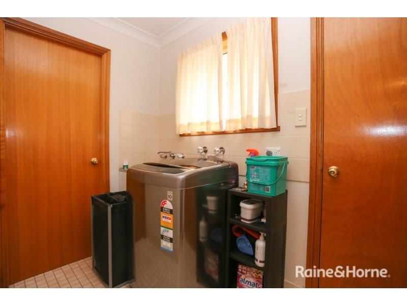 19 Wentworth Drive, Kelso NSW 2795