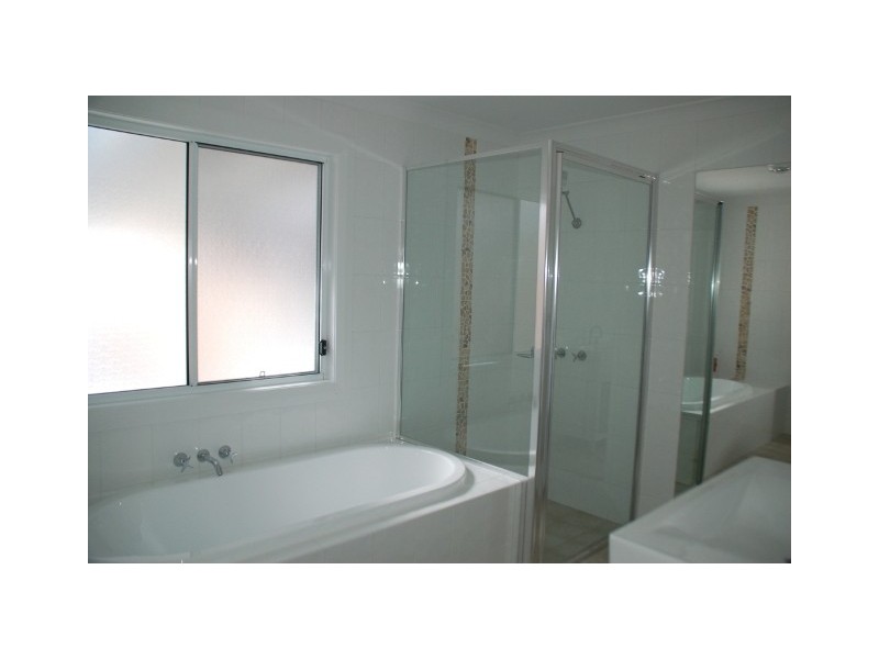 203 Peel St, Bathurst NSW 2795