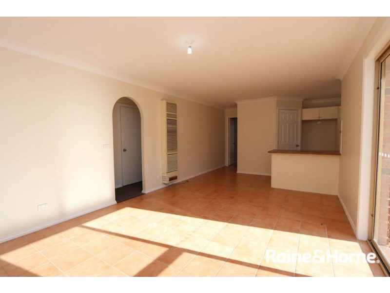 13 Freestone Way, Windradyne NSW 2795