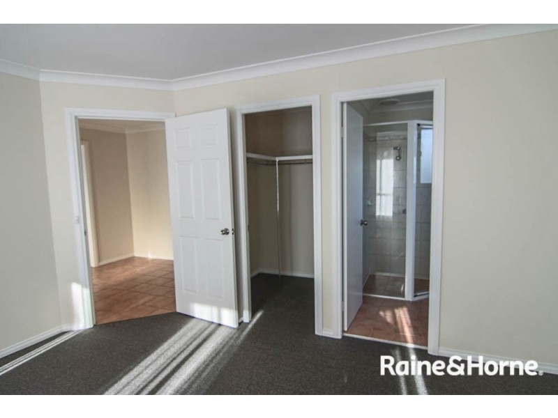 13 Freestone Way, Windradyne NSW 2795