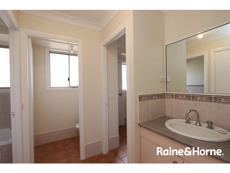 13 Freestone Way, Windradyne NSW 2795