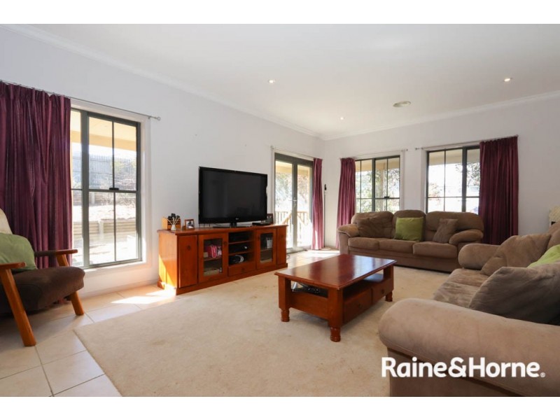 4 Shackleton Close, Windradyne NSW 2795