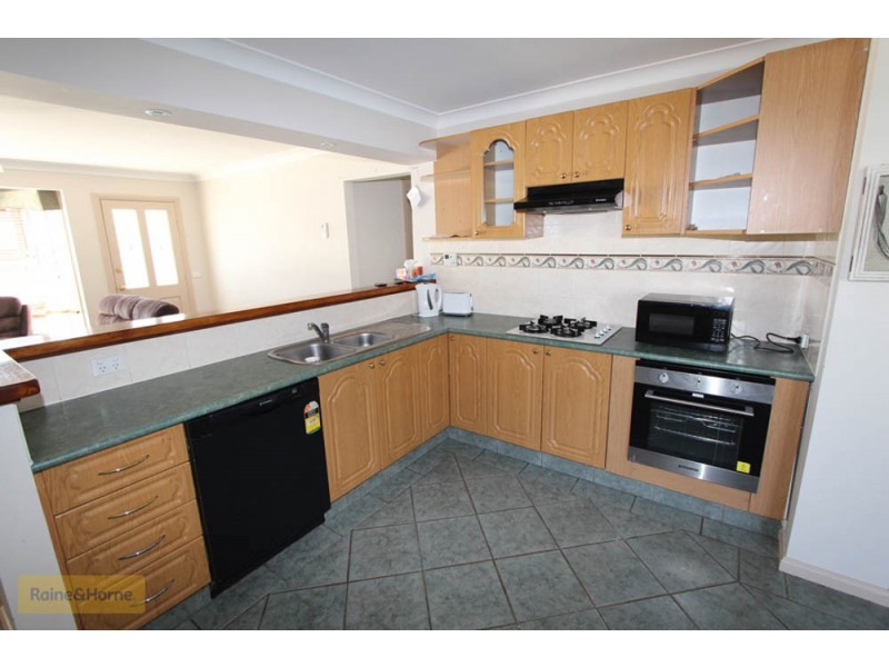 54 Hope Street, Bathurst NSW 2795