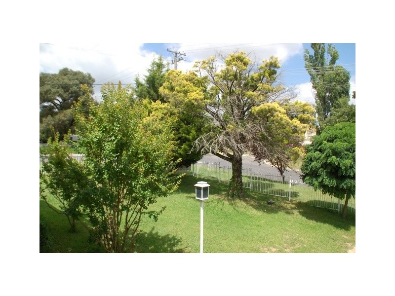 36 Esrom St, Bathurst NSW 2795