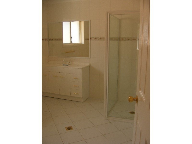 41 Kurumben Place, Bathurst NSW 2795