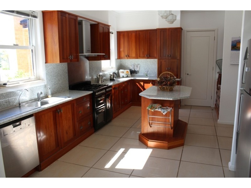 50 Hartwood Avenue, Bathurst NSW 2795