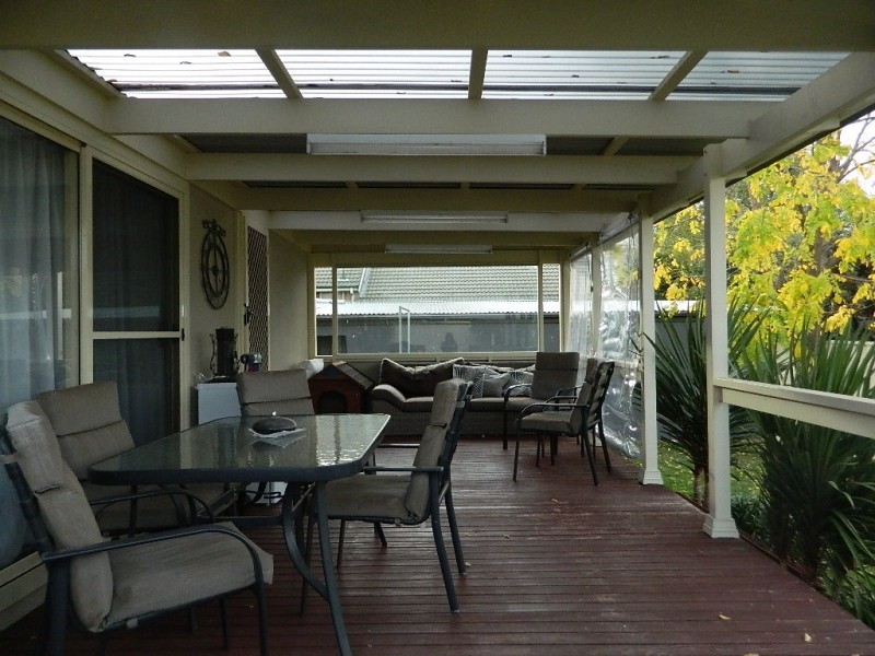 11 Rocket St, Bathurst NSW 2795