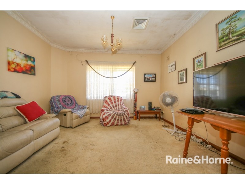 21 Boyd Street, Kelso NSW 2795