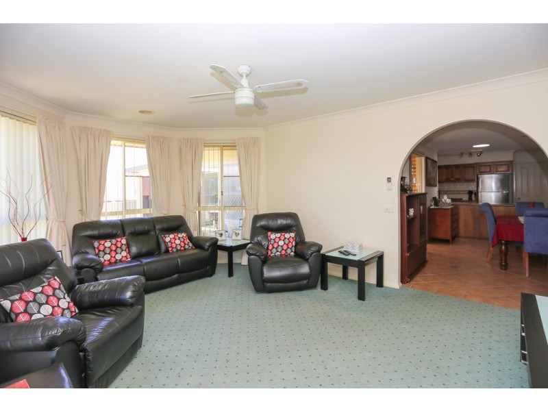 45 Halfpenny Dr, Bathurst NSW 2795