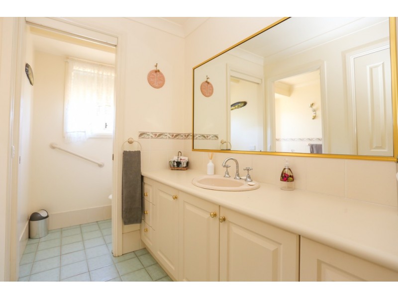 45 Halfpenny Dr, Bathurst NSW 2795