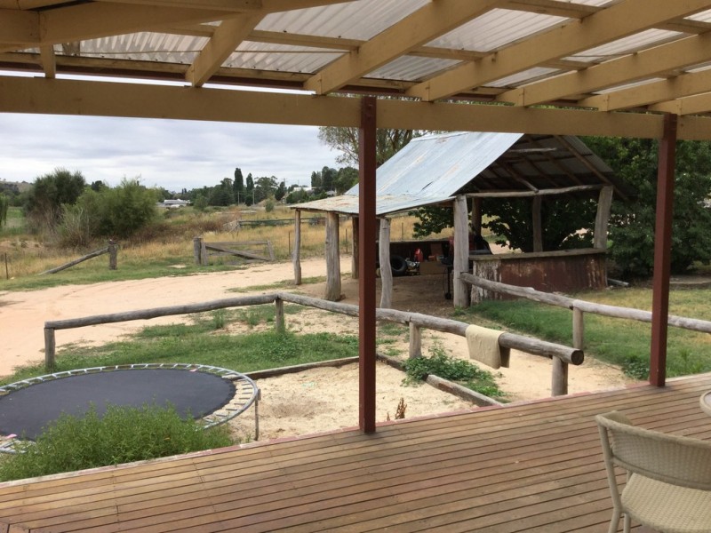 110 Rockley Road, Perthville NSW 2795