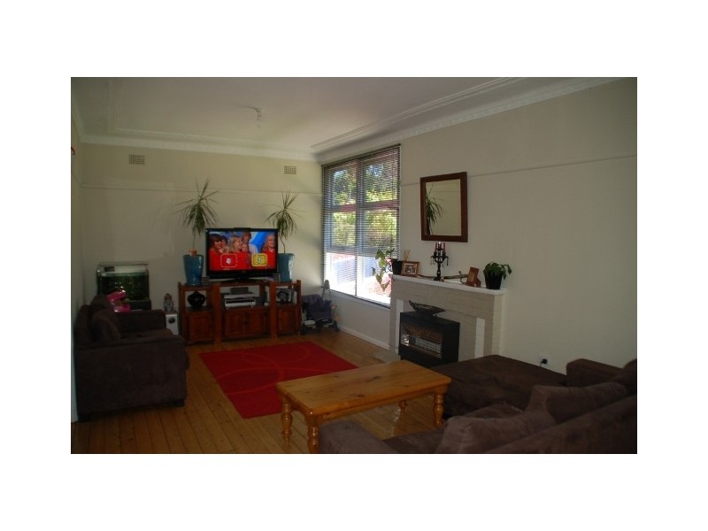 302 Rocket St, Bathurst NSW 2795