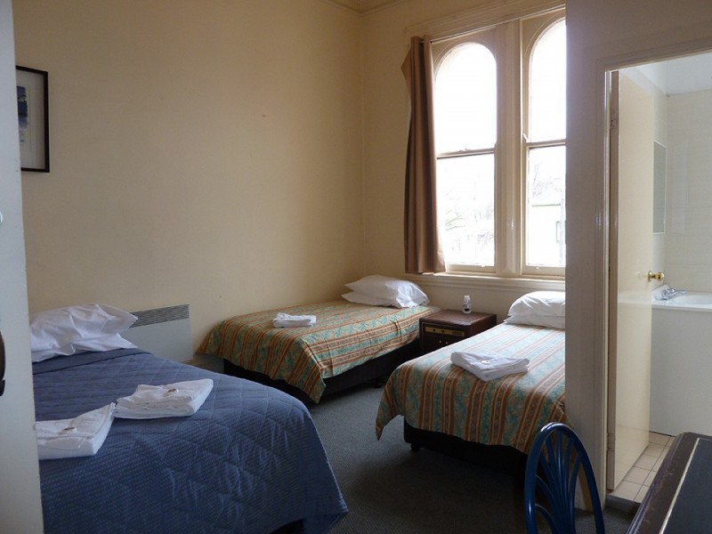 3 KEPPEL STREET, Bathurst NSW 2795