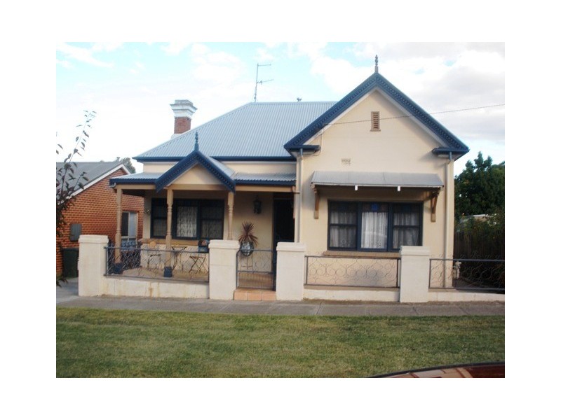 30 Torch St, Bathurst NSW 2795