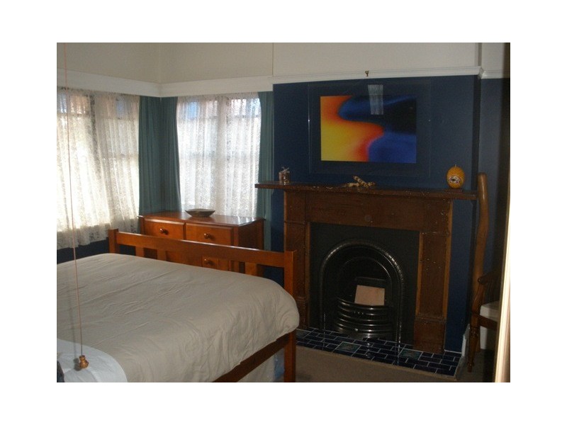 30 Torch St, Bathurst NSW 2795