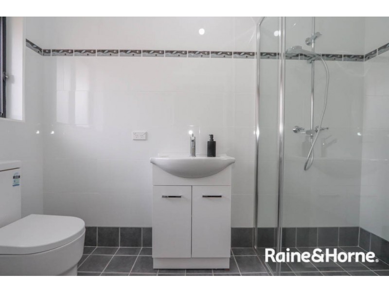 35 Kurumben Place, West Bathurst NSW 2795