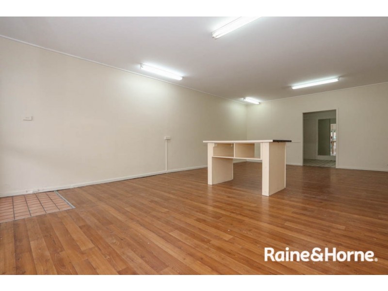 141 George Street, Bathurst NSW 2795
