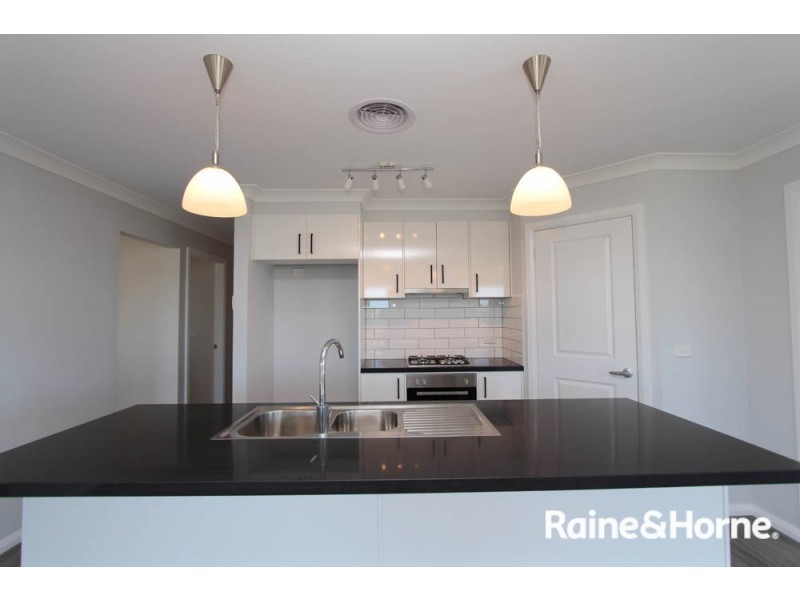 25 Ignatius Pl, Bathurst NSW 2795