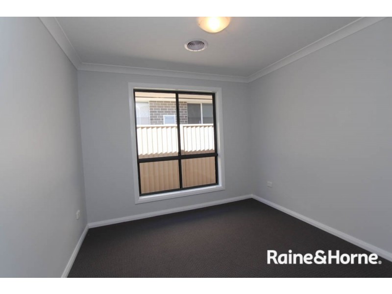 25 Ignatius Pl, Bathurst NSW 2795