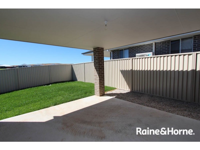 25 Ignatius Pl, Bathurst NSW 2795