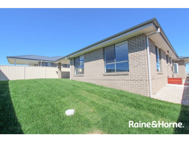 25 Ignatius Pl, Bathurst NSW 2795