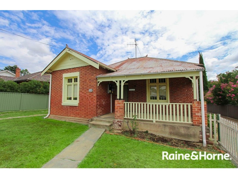 259 and 259a Bentinck Street, Bathurst NSW 2795