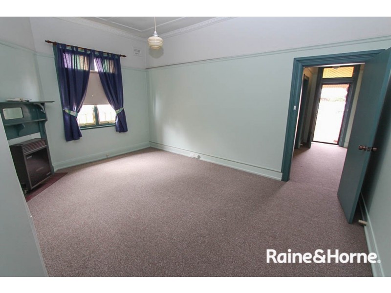 259 and 259a Bentinck Street, Bathurst NSW 2795