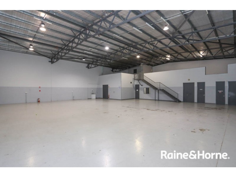 Unit 3 / 6 Irving Place, Bathurst NSW 2795