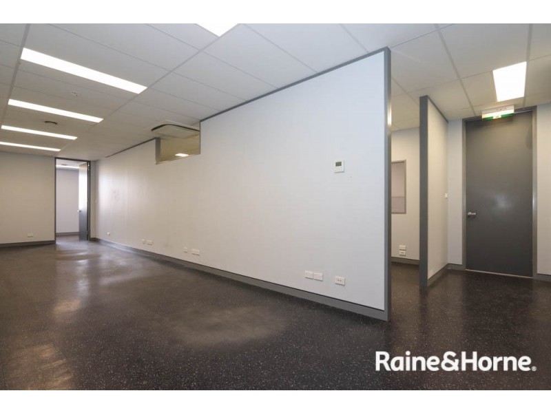 Unit 3 / 6 Irving Place, Bathurst NSW 2795