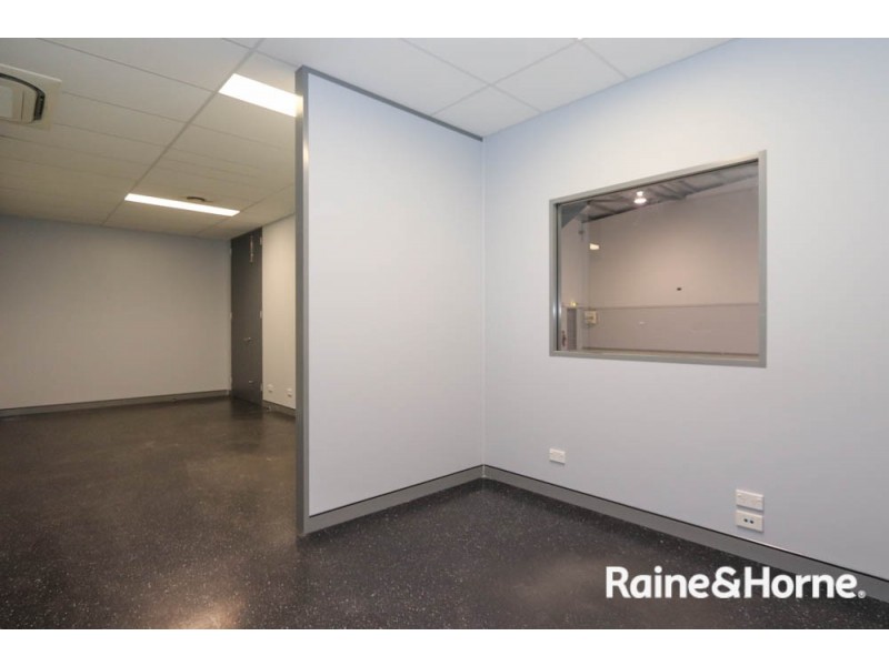 Unit 3 / 6 Irving Place, Bathurst NSW 2795