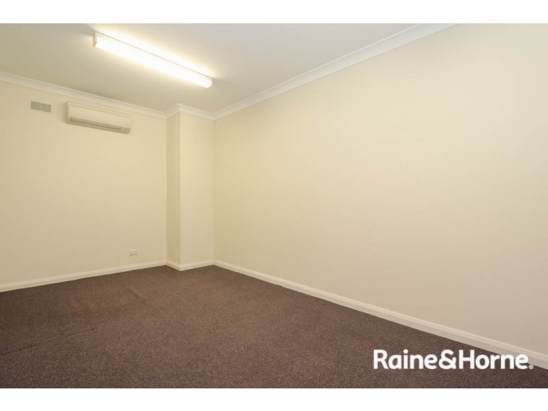 293a Stewart Street, Bathurst NSW 2795