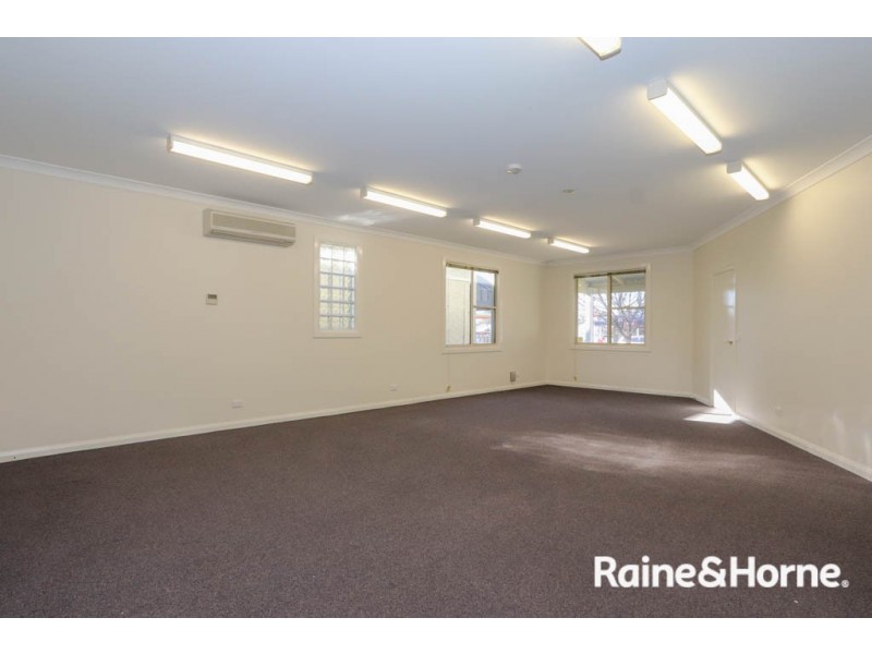 293a Stewart Street, Bathurst NSW 2795