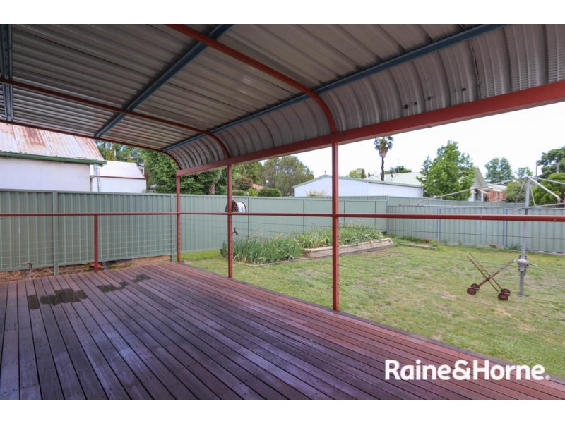 299 Stewart Street, Bathurst NSW 2795