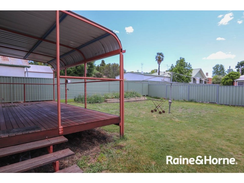 299 Stewart Street, Bathurst NSW 2795