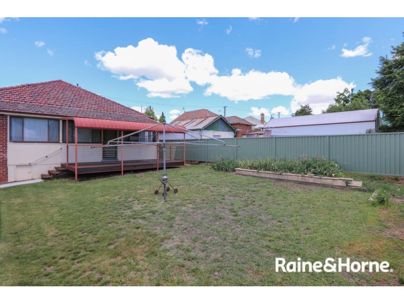299 Stewart Street, Bathurst NSW 2795