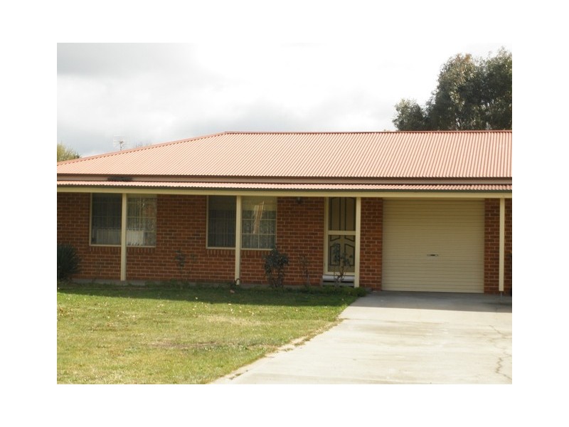 1/14  Hicks Place, Bathurst NSW 2795