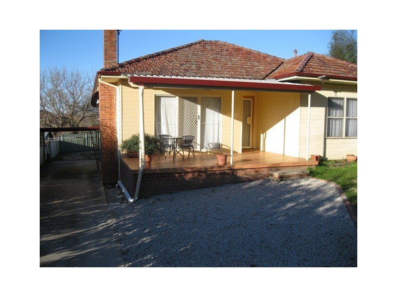 411  Russell, Bathurst NSW 2795