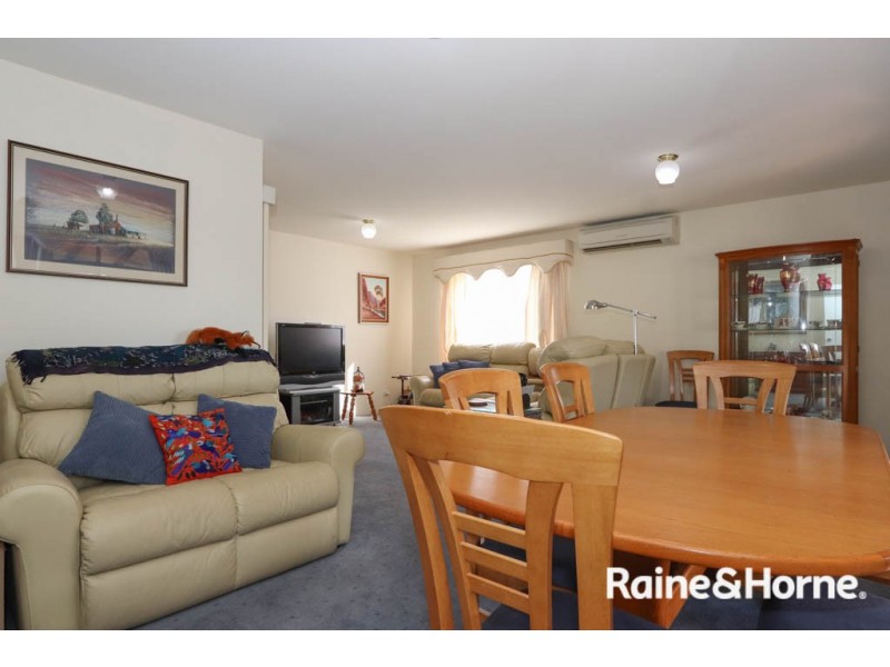 19 Weeks Place, West Bathurst NSW 2795