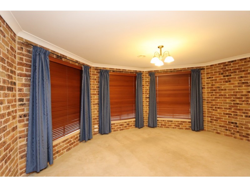 9 Fuller Retreat, Bathurst NSW 2795