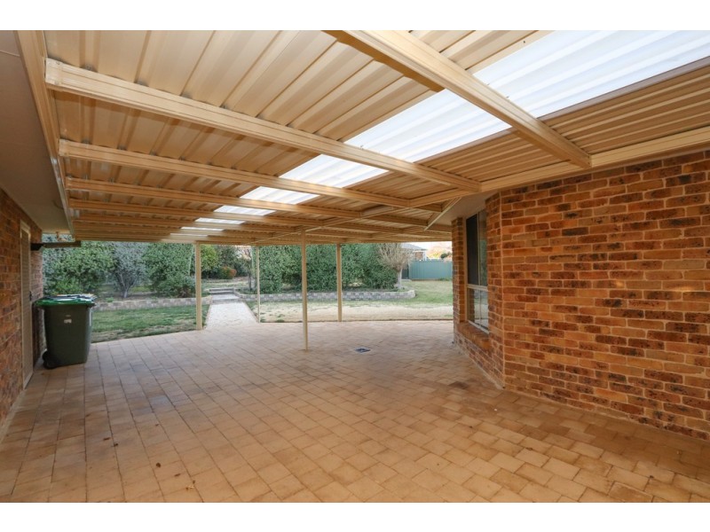 9 Fuller Retreat, Bathurst NSW 2795
