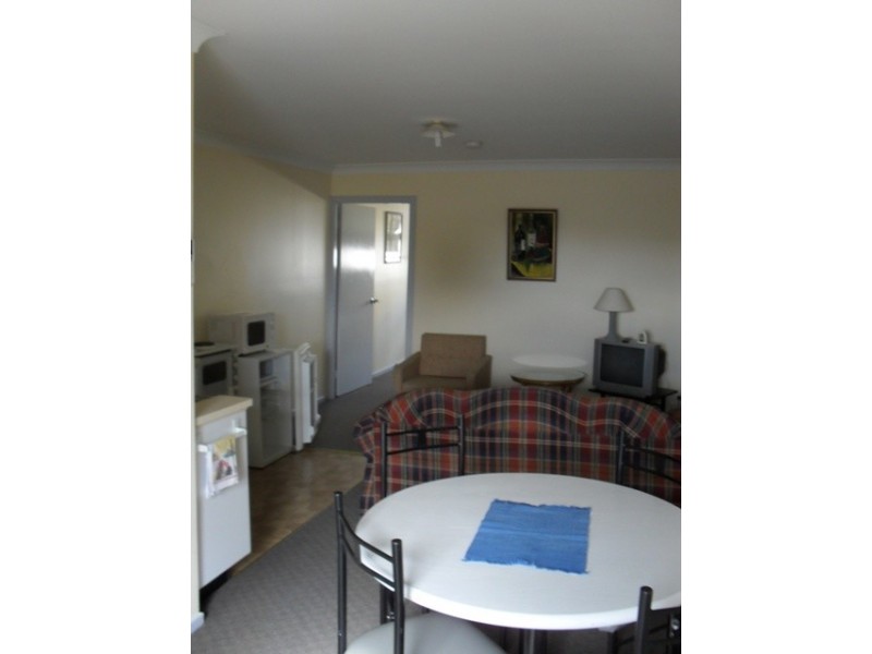 11/62 George St, Bathurst NSW 2795