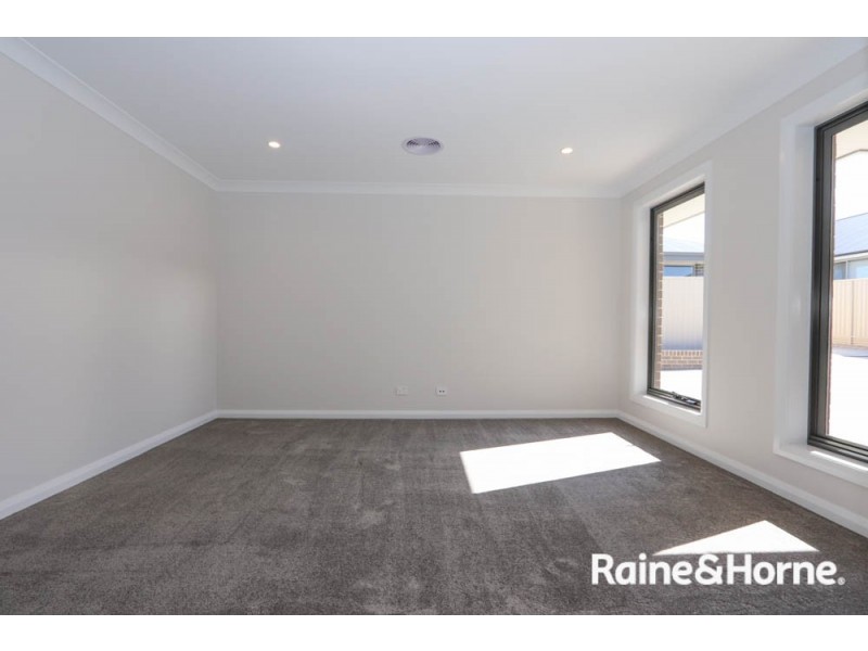 85A Wentworth Drive, Kelso NSW 2795