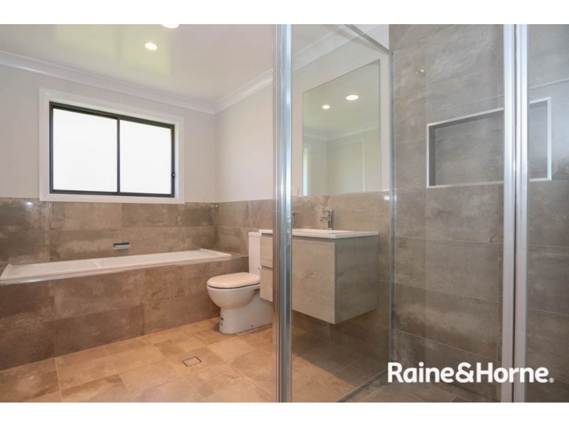 85A Wentworth Drive, Kelso NSW 2795