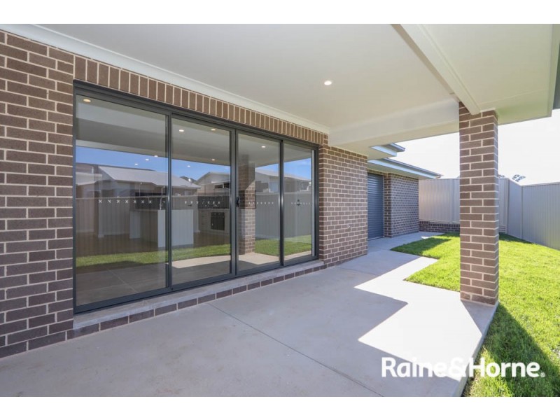 85A Wentworth Drive, Kelso NSW 2795