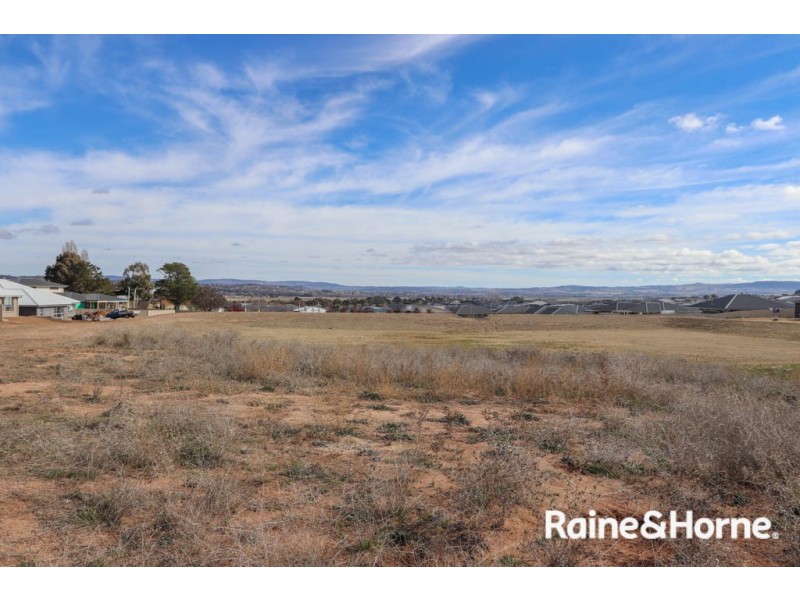 9 Quigley Close, Kelso NSW 2795