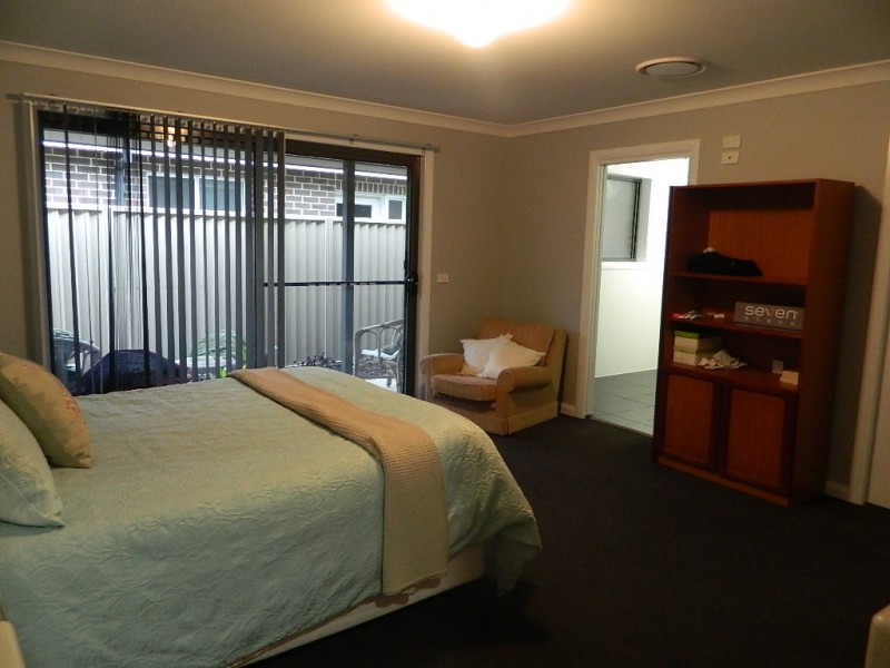 16 Basalt Way, Bathurst NSW 2795