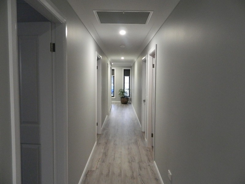 16 Basalt Way, Bathurst NSW 2795