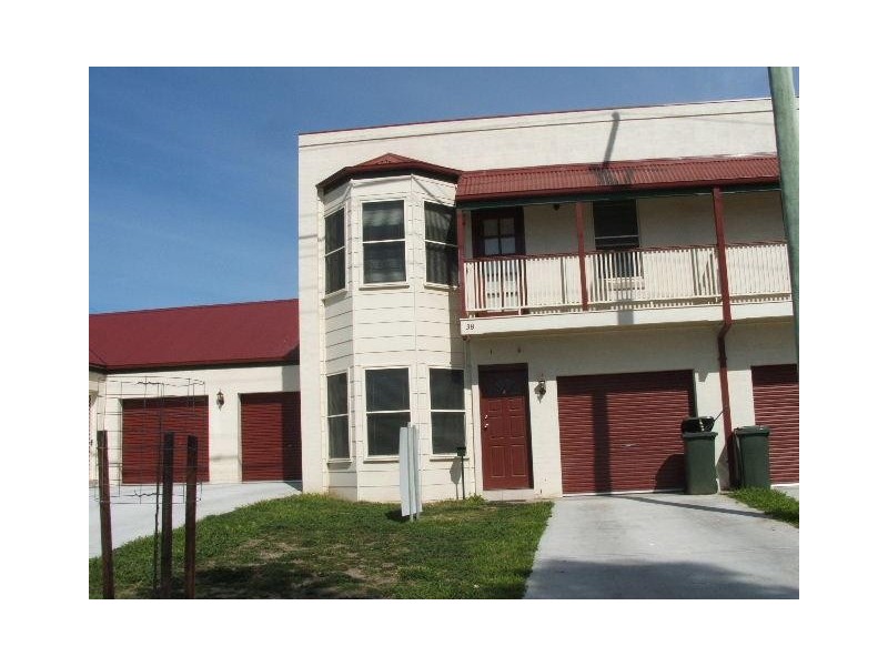 4/38 Stanley Street, Bathurst NSW 2795